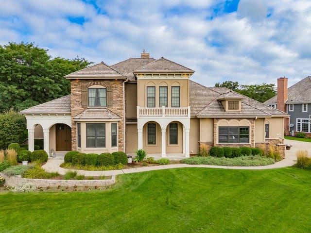House for sale in Hartland, Wisconsin