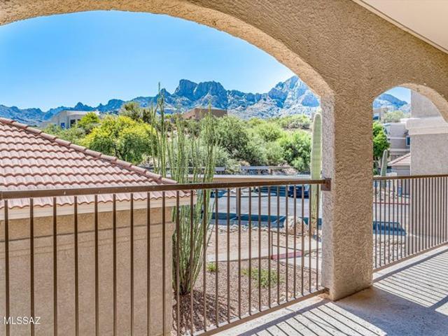 Condo for sale in Oro Valley, Arizona