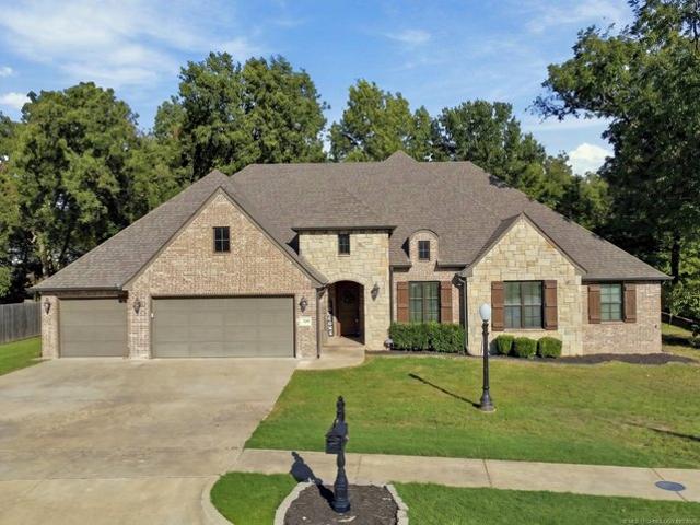 House for sale in Claremore, Rogers County