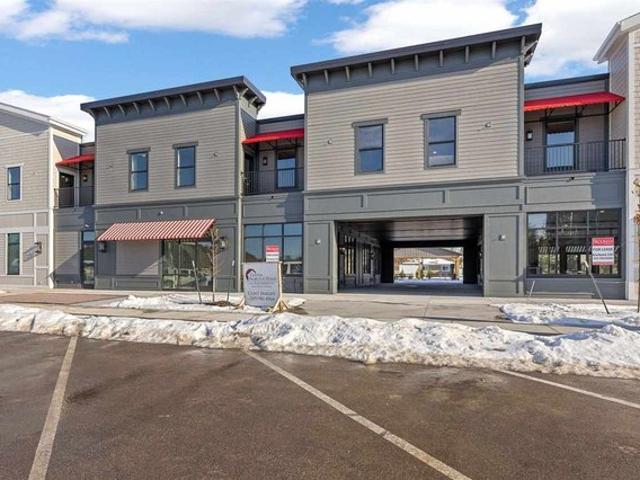 Condo for sale in Linn, Iowa