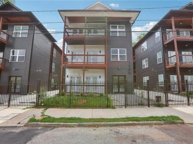 Duplex for sale in Atlanta