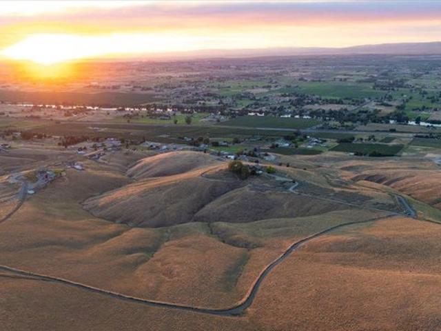 Land for sale in Prosser, Washington