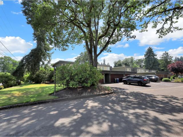 Condo for sale in Eugene