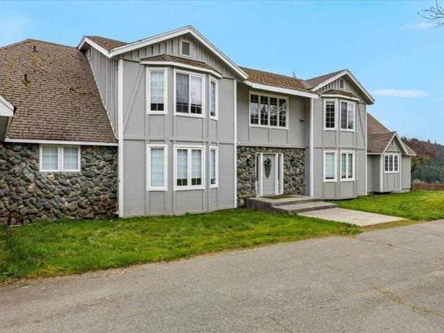 House for sale in Williams, Josephine County