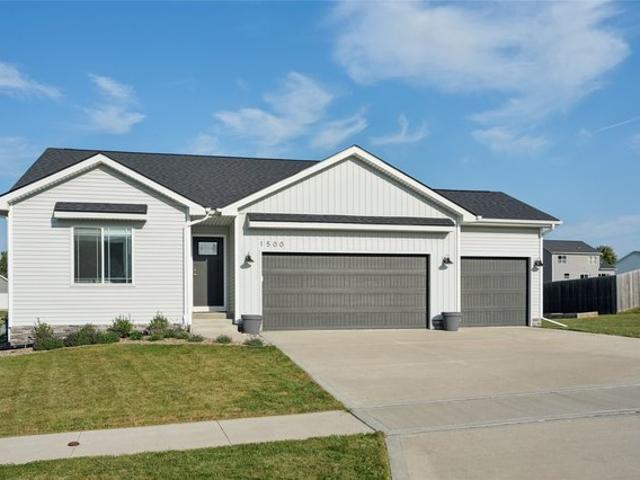 House for sale in Granger, Iowa