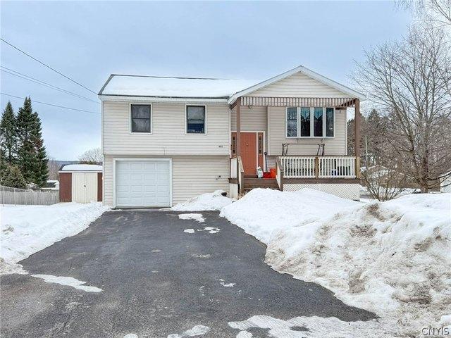 House for sale in Oneida, New York