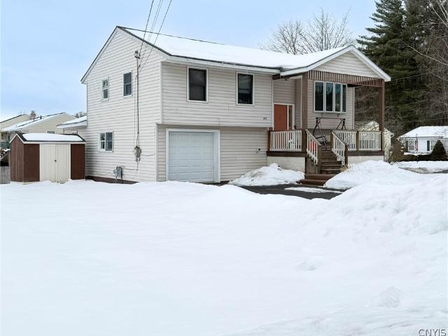 House for sale in Oneida, New York