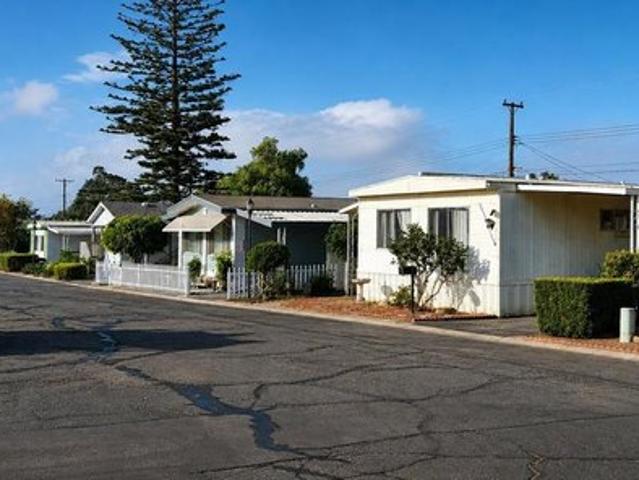 House for sale in Santa Paula, California