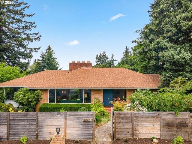 House for sale in Oregonia