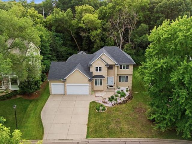 House for sale in Burnsville, Minnesota