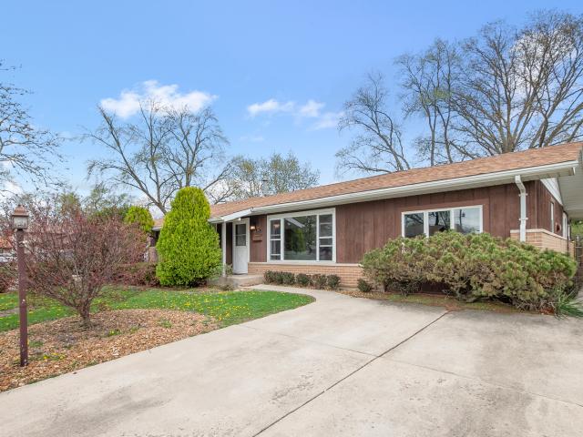 House for sale in Oak Forest, Illinois