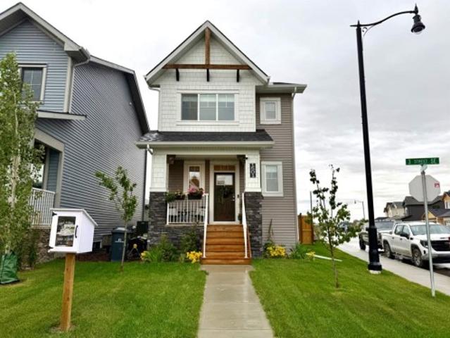 House for sale in High River, Alberta