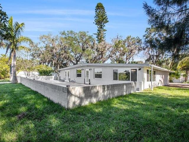 House for sale in Palmetto, Florida