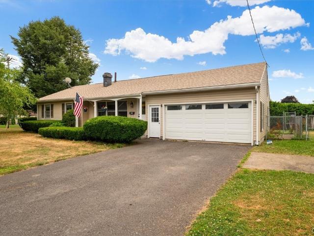 House for sale in Oneida, New York
