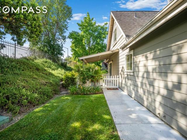 Condo for sale in Gilroy