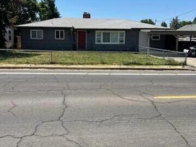 Duplex for sale in Medford