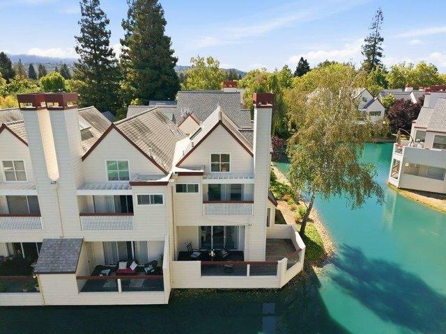 Townhouse for sale in San Mateo, California