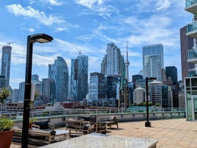 Property for rent in Toronto Centre, Toronto