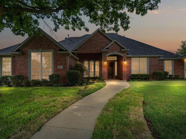 House for sale in Cleburne