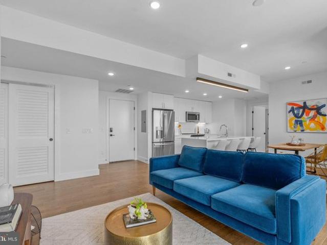 Condo for sale in Philadelphia, Pennsylvania