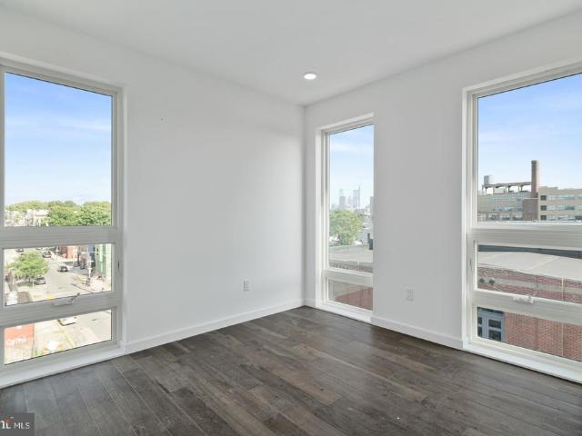 Condo for sale in Philadelphia, Pennsylvania
