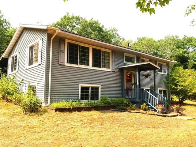 House for sale in Washburn, Wisconsin