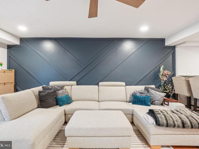 Condo for sale in Alexandria