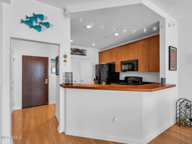 Condo for sale in Monmouth, New Jersey