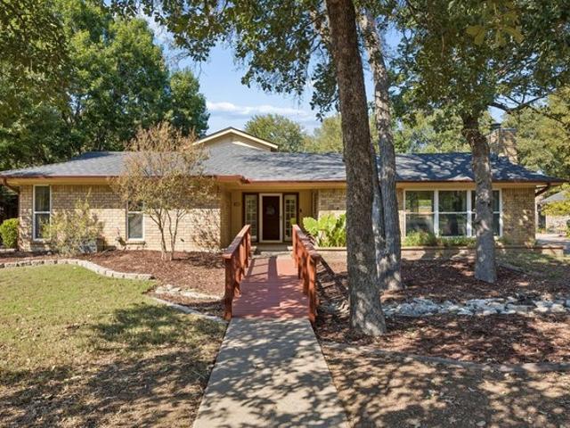 House for sale in Bedford, Tarrant County