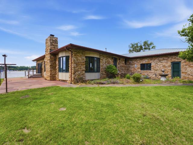 House for sale in Hampton, Illinois