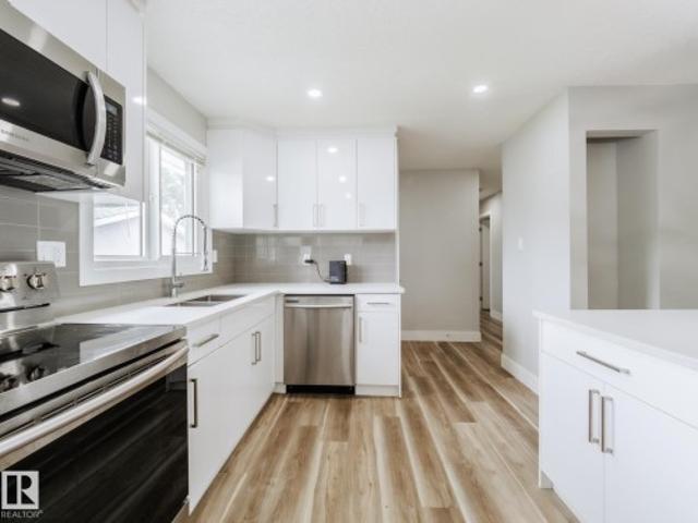House for sale in Wedgewood, Alberta