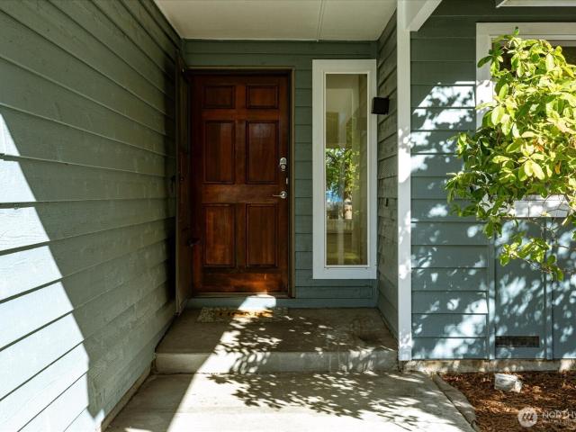 House for sale in Oak Harbor, Washington