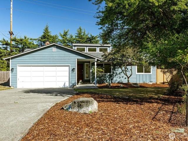 House for sale in Oak Harbor, Washington