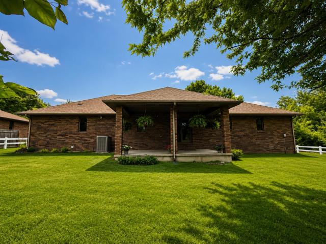 House for sale in Mountain Grove, Missouri