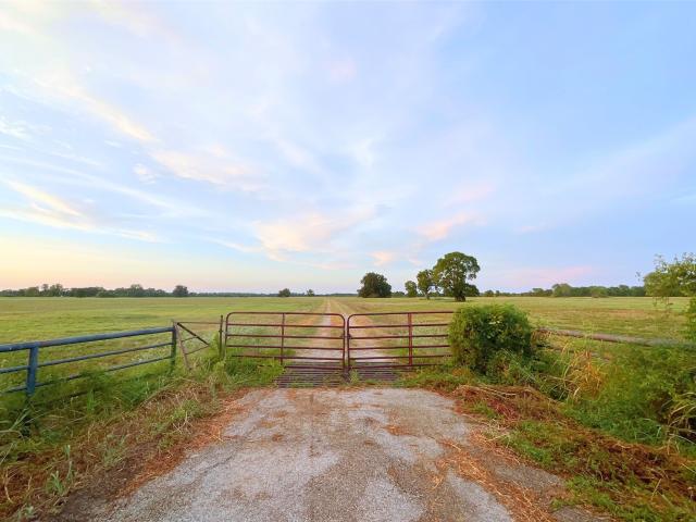 Land for sale in Midway, Texas