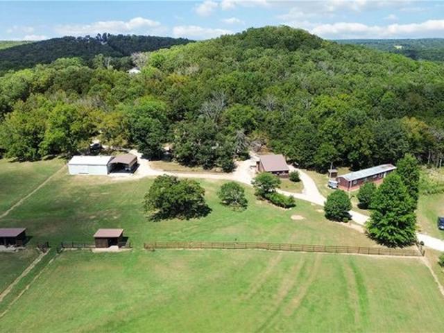 House for sale in Ark