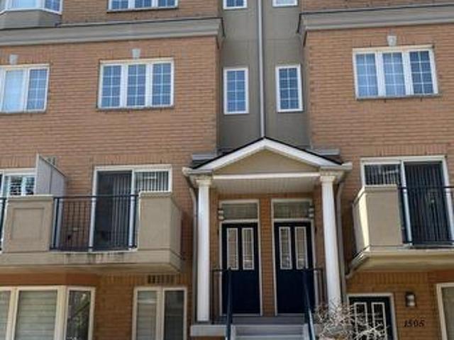 Townhouse for sale in Woburn, Ontario