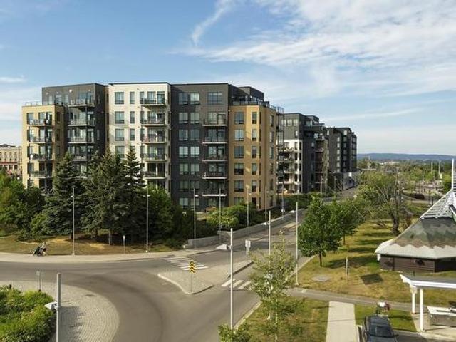 Condo for sale in Thunder Bay, Ontario