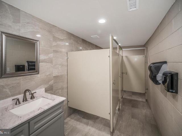 Commercial for sale in Woodbridge