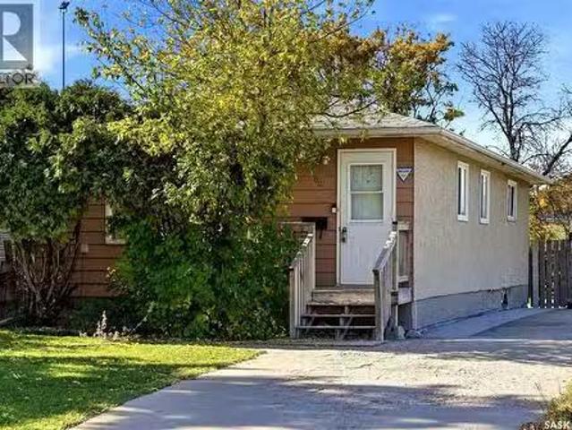 House for sale in Glen Elm Park, Regina