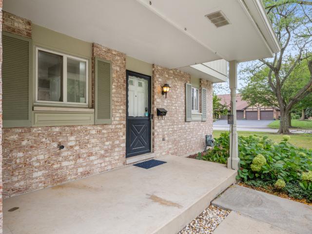 Townhouse for sale in Wheaton, DuPage County