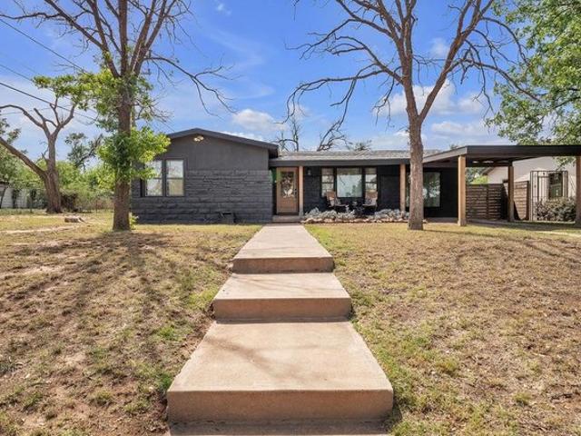 House for sale in Howard, Texas
