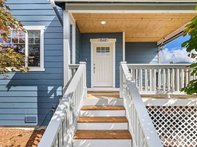 House for sale in Washington