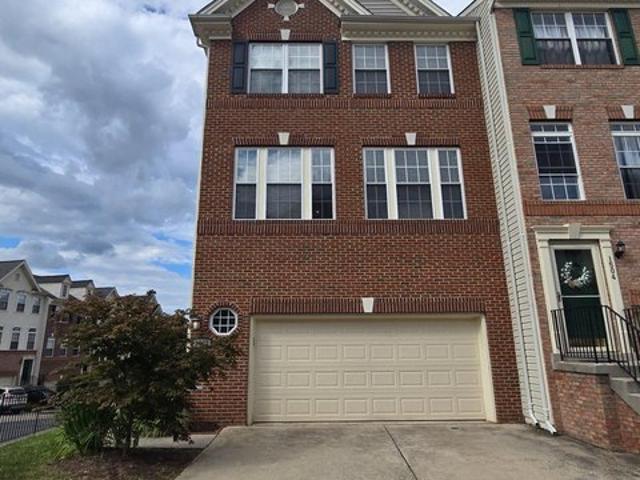 Townhouse for sale in Virginia