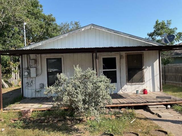 House for sale in Bee, Texas