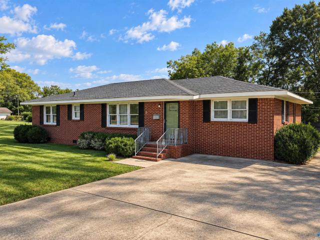 House for sale in Moulton, Lawrence County