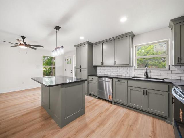 House for sale in Navarro, Texas