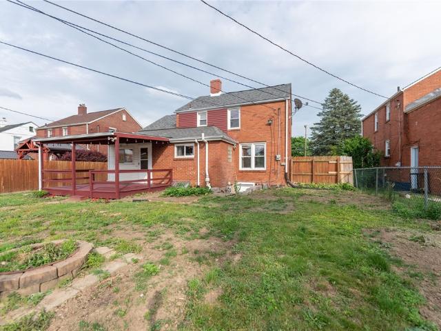 House for sale in Natrona Heights, Pennsylvania