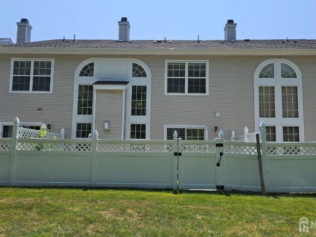 Townhouse for sale in Dayton, New Jersey
