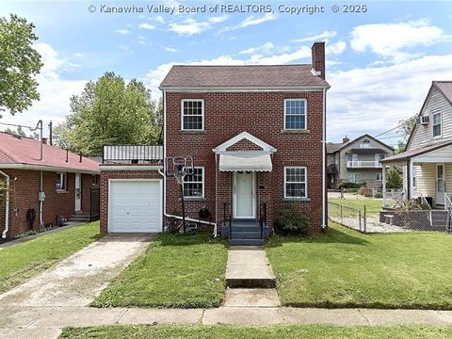House for sale in Dunbar, West Virginia